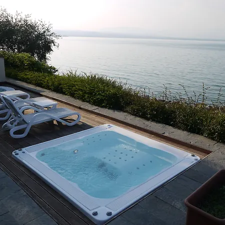 מלון Acquaviva Del Garda 4*