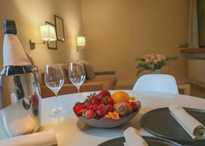 Acquaviva Del Garda Hotel