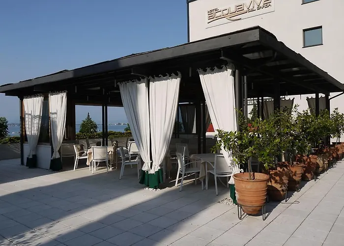 Hotel Acquaviva Del Garda 4*