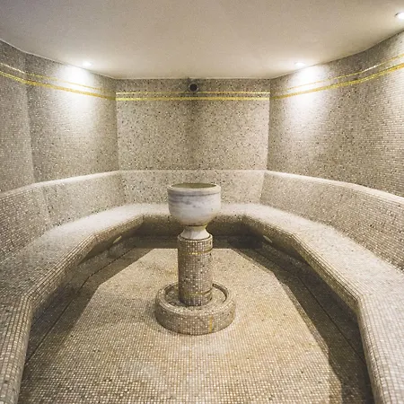 מלון Acquaviva Del Garda